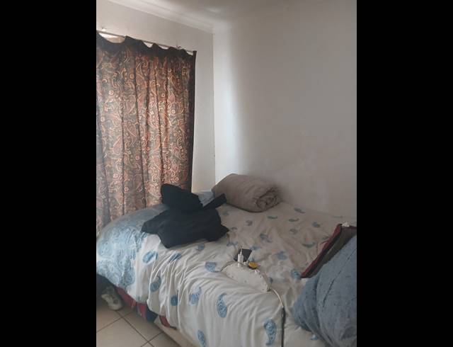 2 BEDROOM HOUSE FOR SALE IN PROTEA GLEN